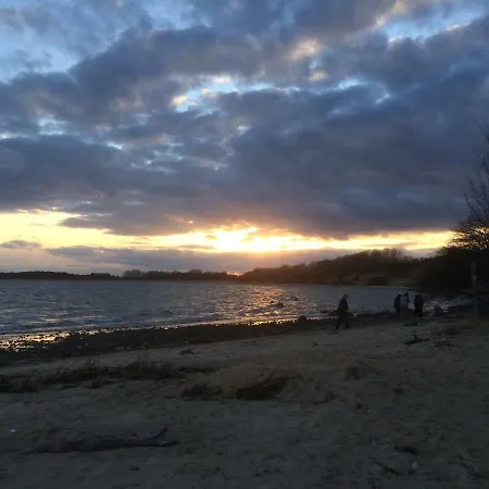 Ruegen בית הארחה 4*